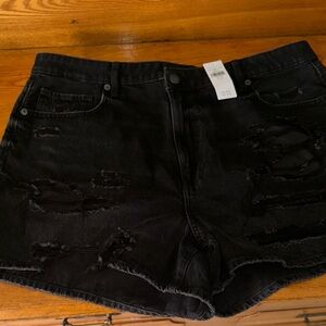 American Eagle Outfitters Black Distressed Jean Shorts! Size 18